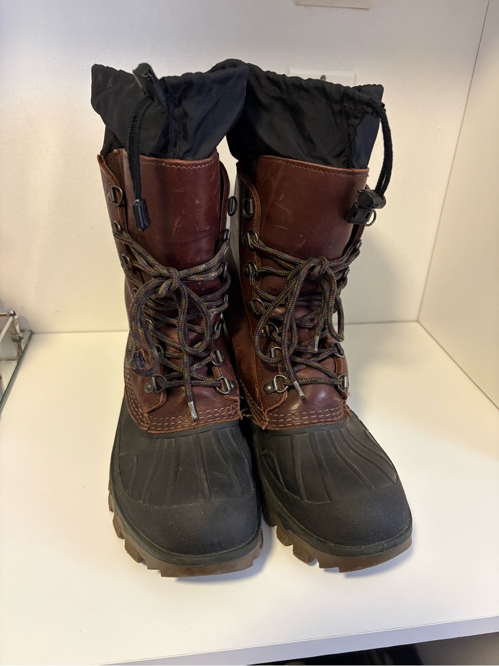 LL BEAN Baffin Brown and Black Insulated Lace-Up Winter Boots